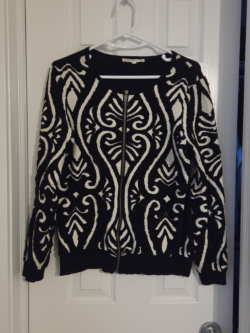 Black & White Zip-Front Patterned Women's Cardigan Size M